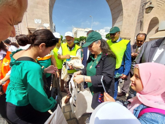 حملة تحسيسية بالمدينة العتيقة بنابل تحت شعار" مدن عتيقة دون بلاستيك "بإشراف السيدة وزيرة البيئة.